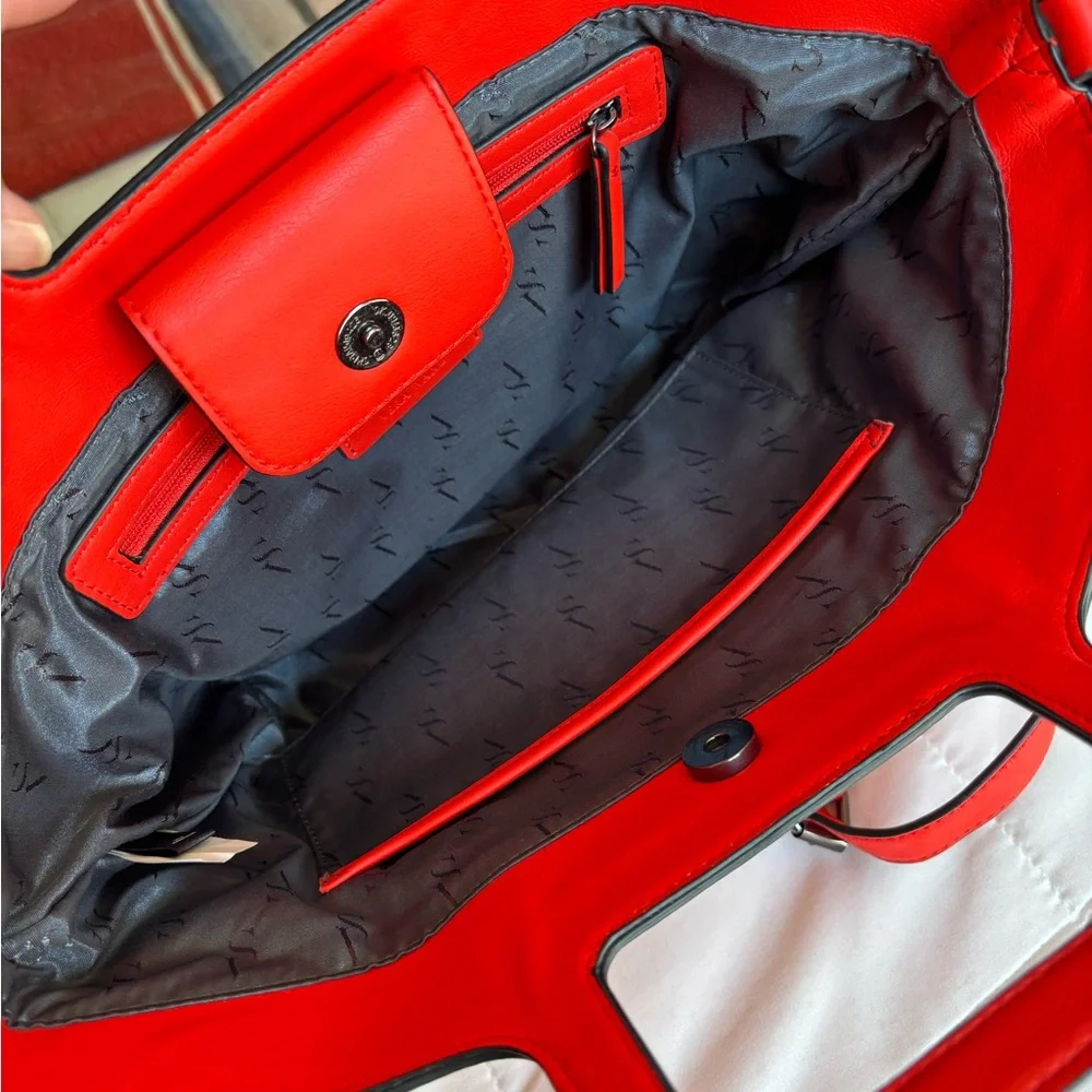 Simply Vera Wang Stylish Red and Tan Women's Bag - Picture 7 of 16